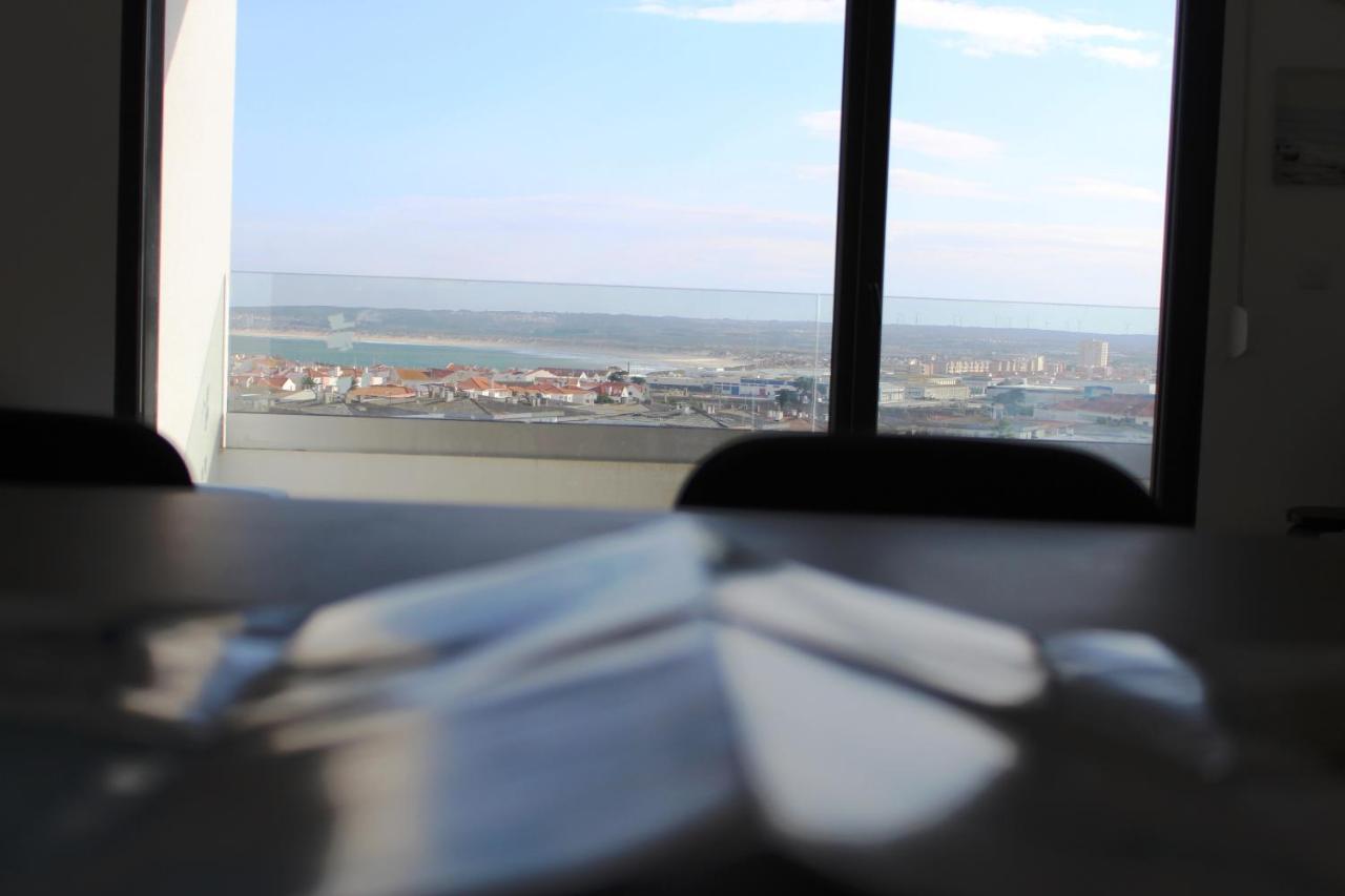 Swordfish Sea View Apartment Peniche Bagian luar foto