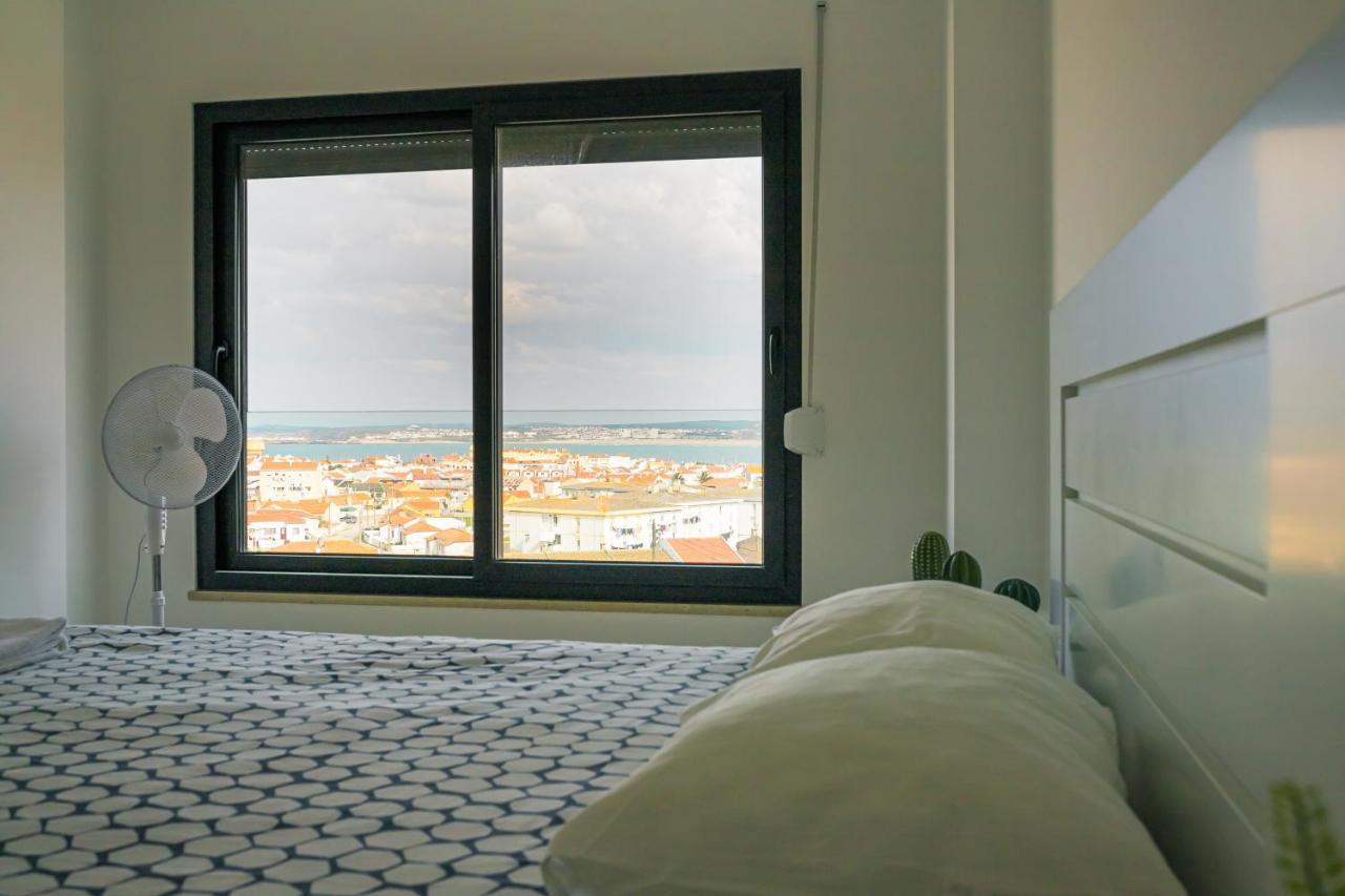 Swordfish Sea View Apartment Peniche Bagian luar foto